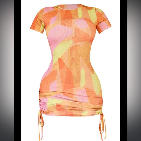 Pretty Little Thing Abstract Dress NWT - Picture 3 of 7
